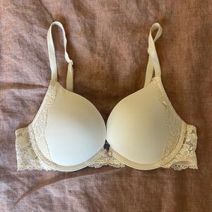 Victoria’s Secret Push Up Bra